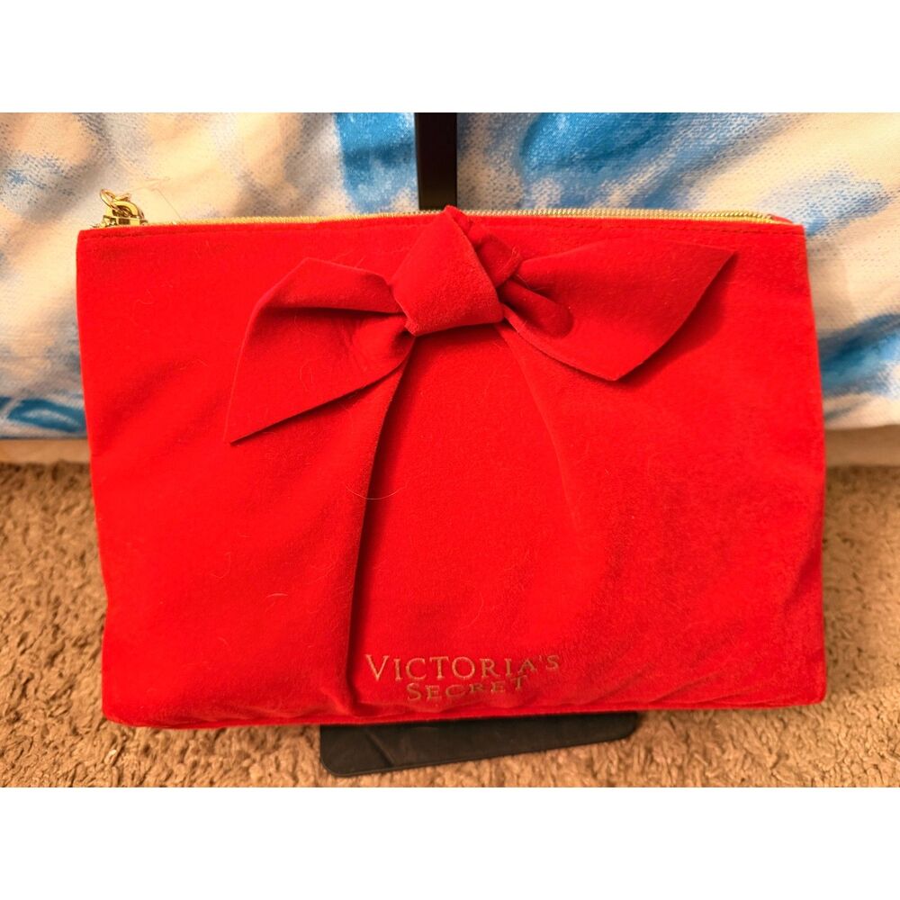 Victoria's Secret Makeup Cosmetic Bag RED Wristlet VELVET Bow Gold Zip